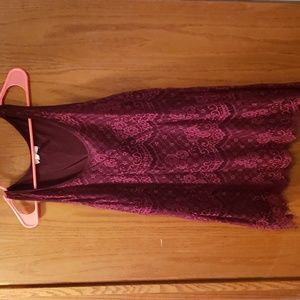 Maurices burgandy lace tank size medium